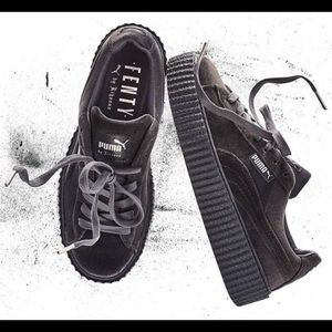 Puma gray creeper velvet 8.5 worn once... too big